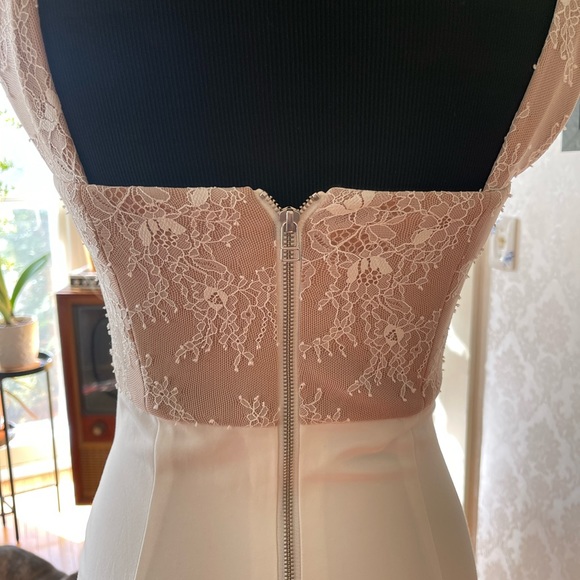 Vatanika Romper - Picture 3 of 4